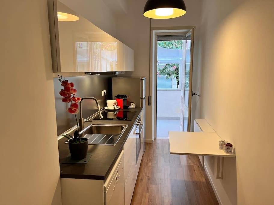 Appartamento La Casa Di Lillidu - Napoli Most Exclusive Area Esterno foto